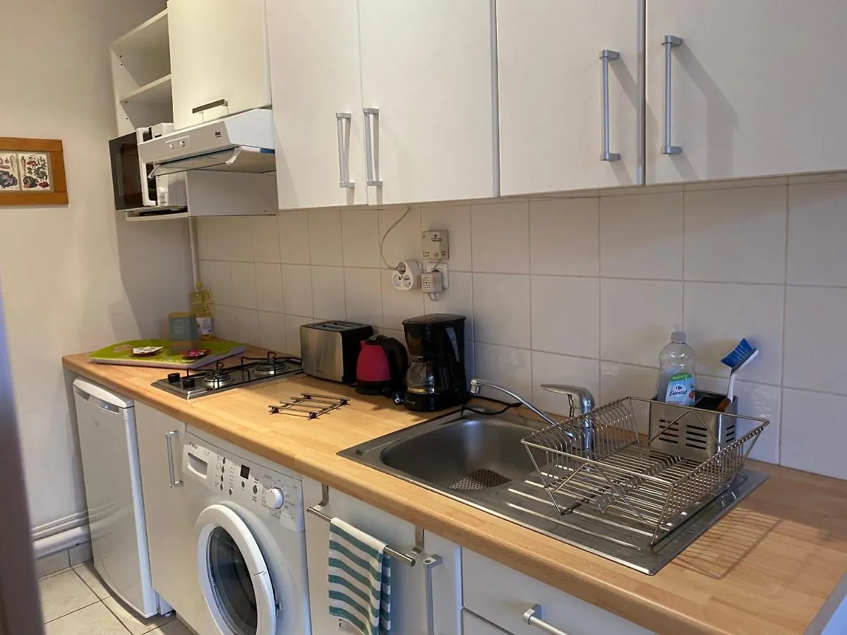 Le Balcon De Jules - Charmant Pied-A-Terre - Parking Possible Pour Vehicule De Moins De 4,40 M De Long Apartment Lyon France